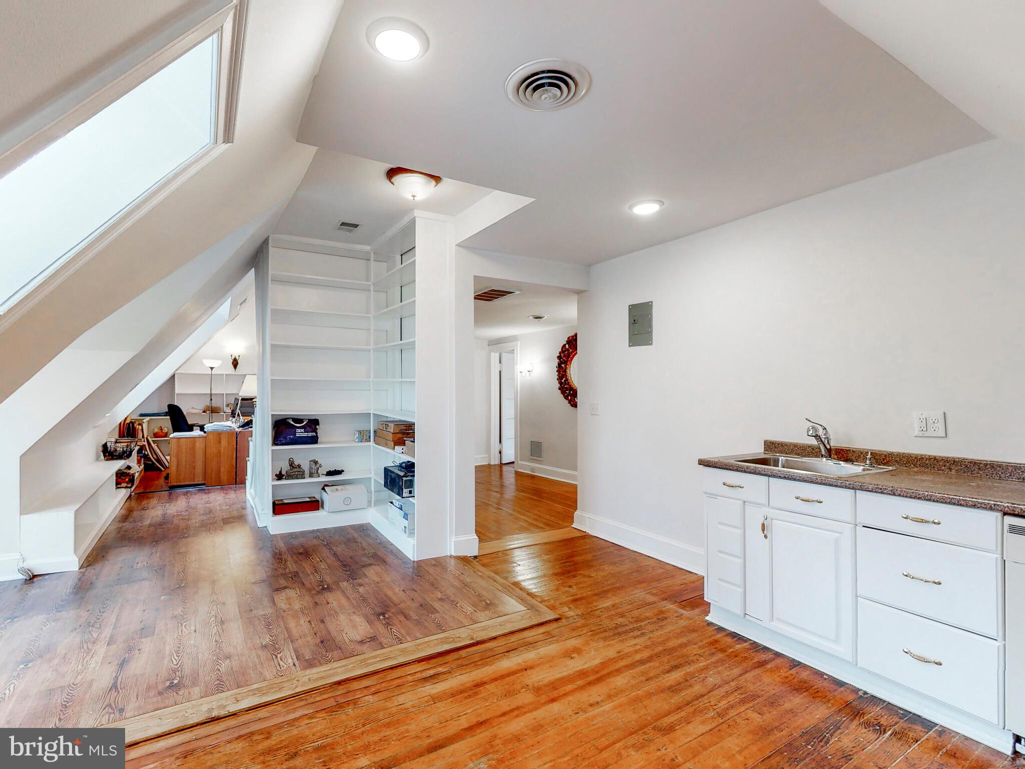 5701 Roland Avenue Baltimore, MD 21210 - Photo 103 of 107