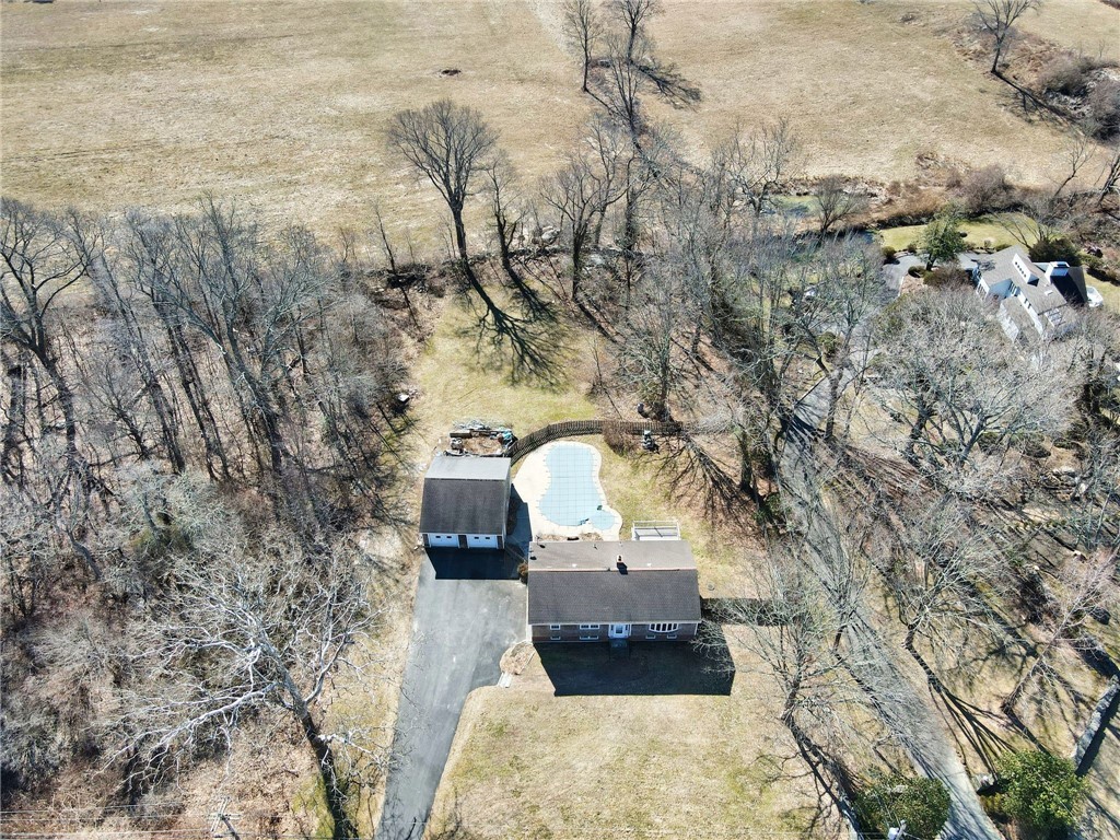 58 Indian Point Road Tiverton, RI 02878 - Photo 6 of 49