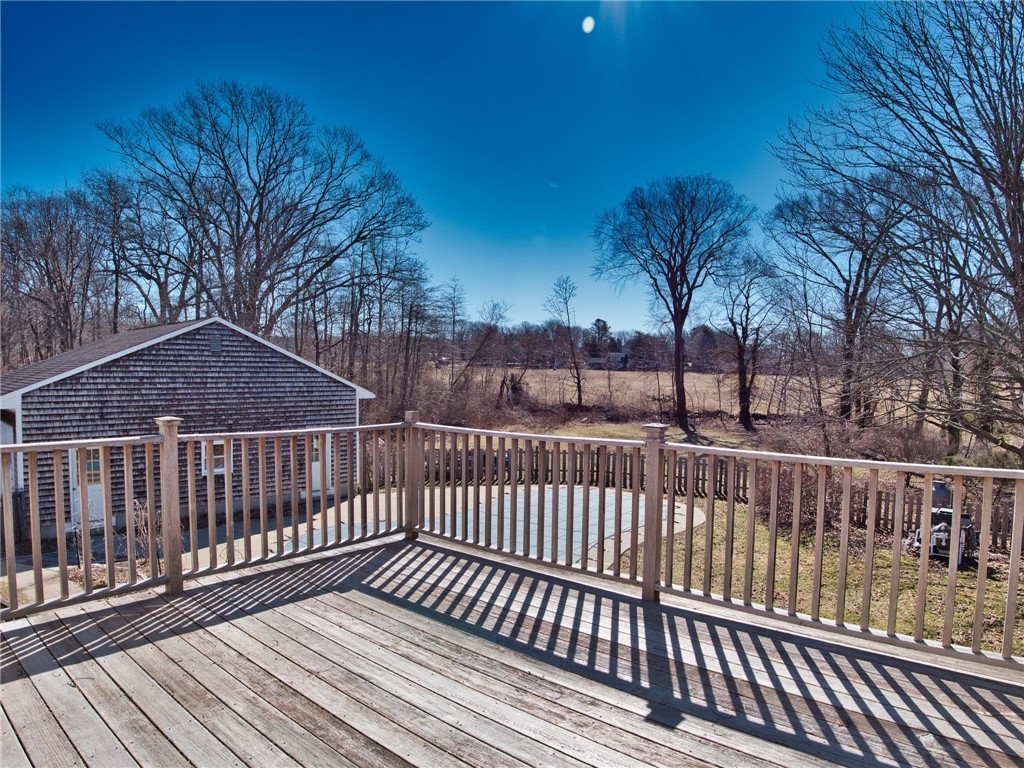 58 Indian Point Road Tiverton, RI 02878 - Photo 9 of 49