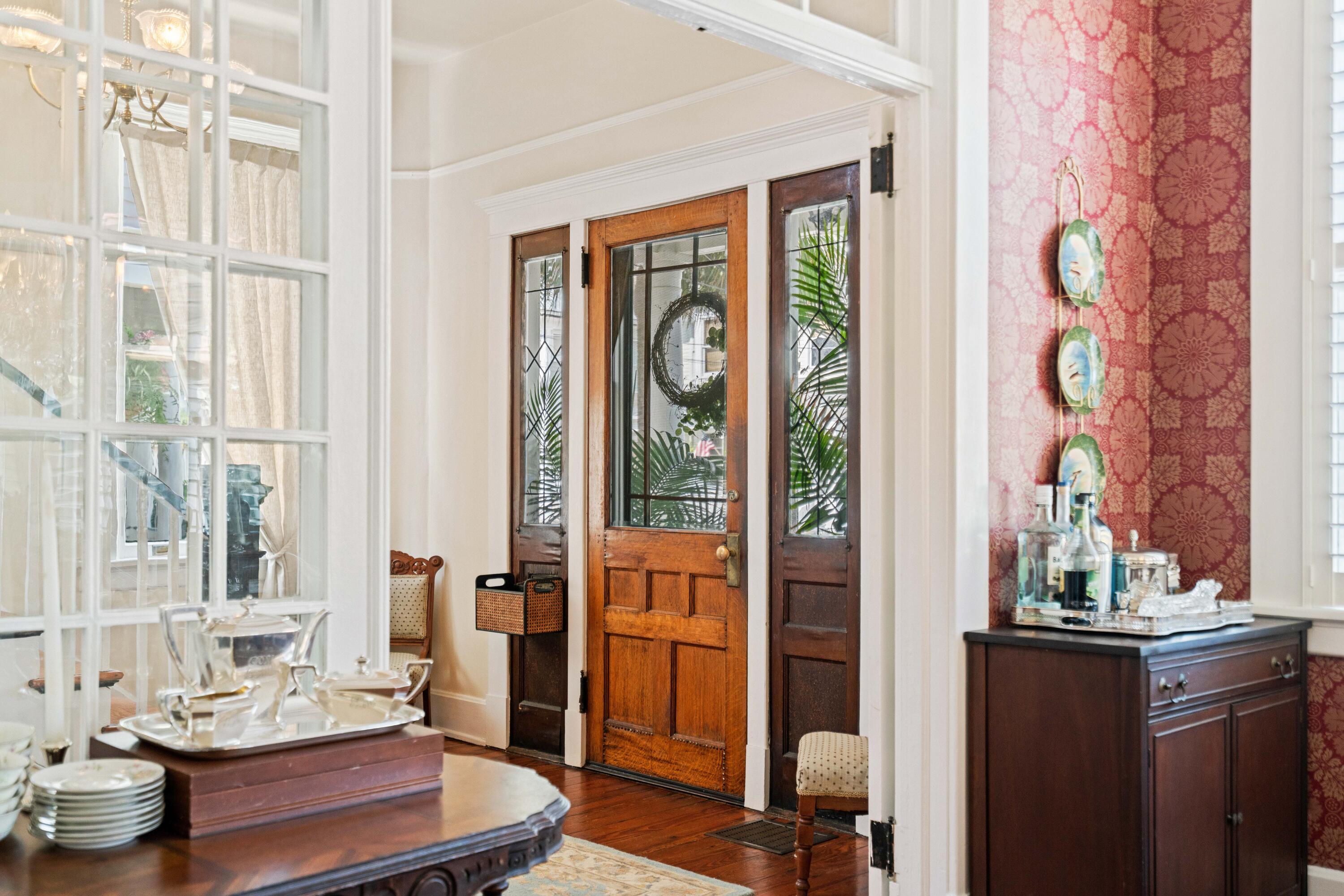 5 Colonial Street Charleston, SC 29401 - Photo 9 of 47 5Colonial_NickCannPhoto-28_