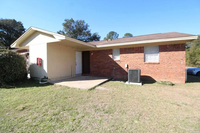 $1,150 | 10151 Guidy Lane, Unit H1, Pensacola, FL 32514