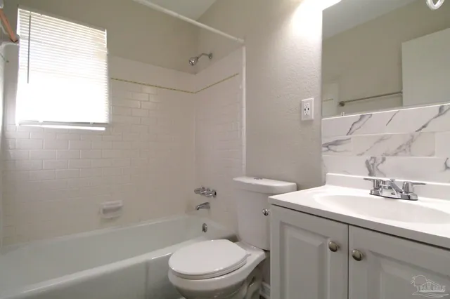 $1,150 | 10151 Guidy Lane, Unit H1, Pensacola, FL 32514