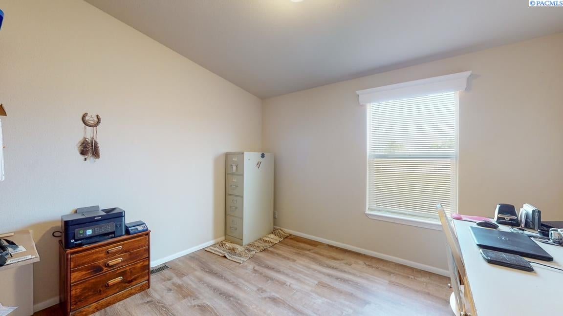 201805 East Bernath Road Kennewick, WA 99337 - Photo 17 of 32 Gallery Image 17