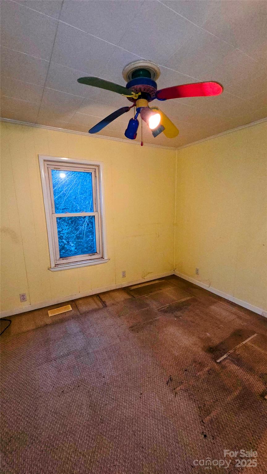 39 Henry Road Sylva, NC 28779 - Photo 13 of 20 a view of an empty room