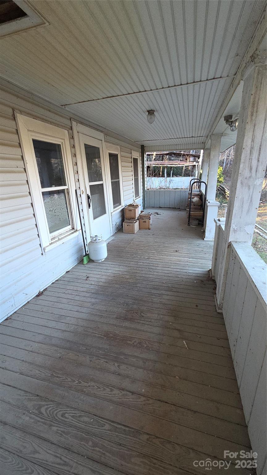 39 Henry Road Sylva, NC 28779 - Photo 15 of 20 a view of car garage