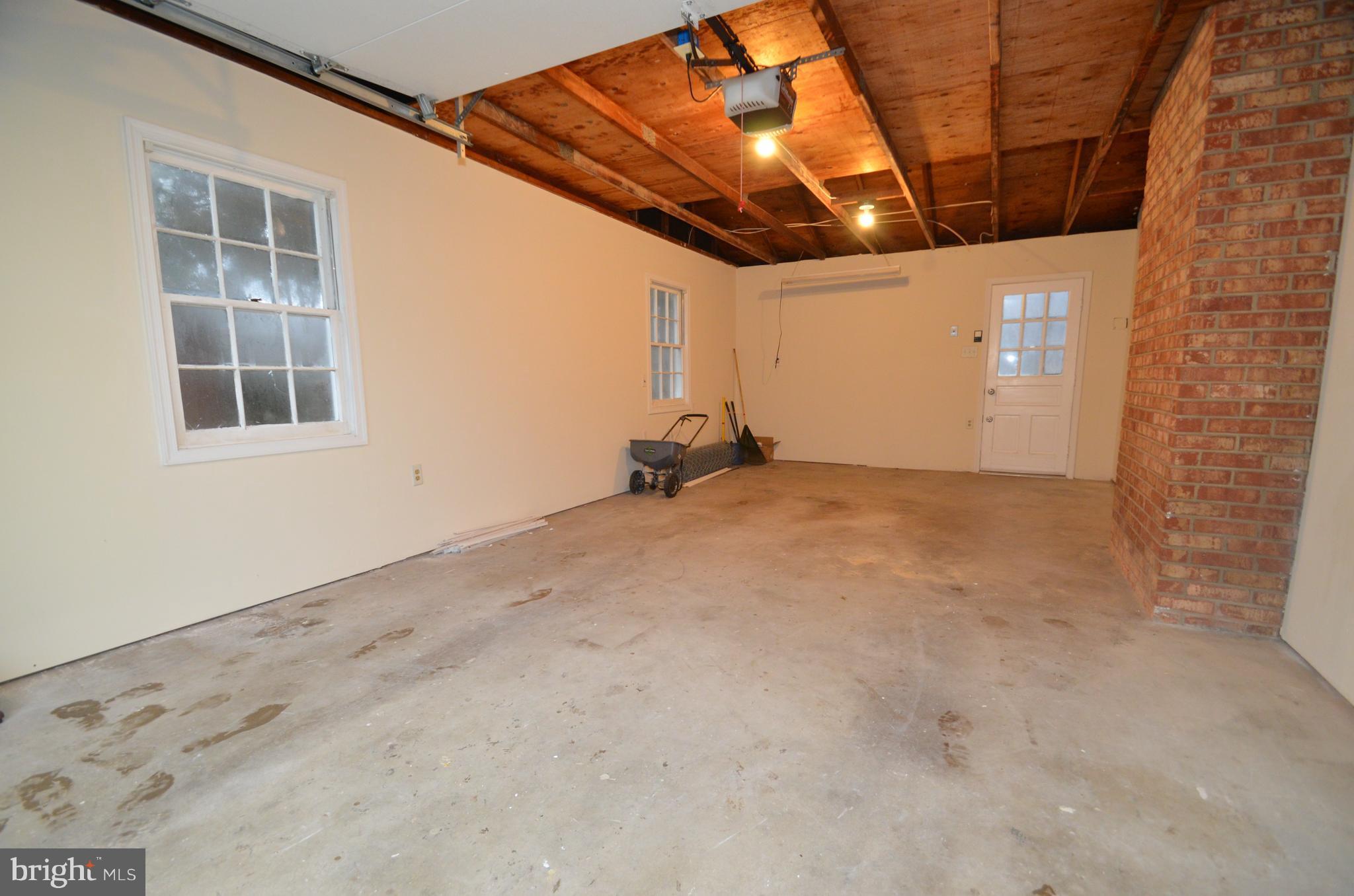 5612 Ashfield Road Alexandria, VA 22315 - Photo 25 of 29