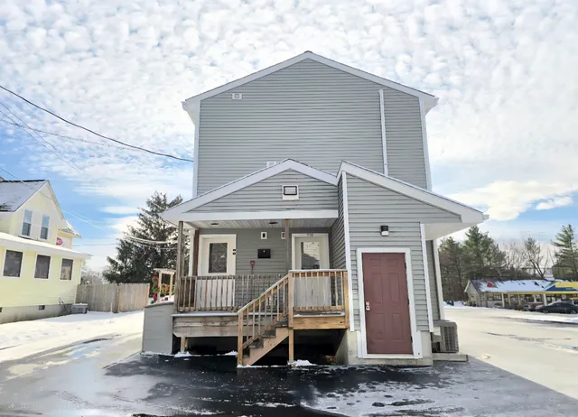 $1,900 | 2 Railroad Avenue, Unit 202, Merrimack, NH 03054