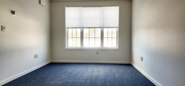 $1,900 | 2 Railroad Avenue, Unit 202, Merrimack, NH 03054