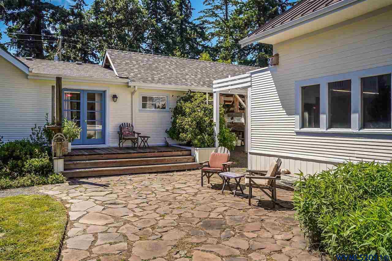 9640 Wells Landing Road Independence, OR 97351 - Photo 30 of 42
