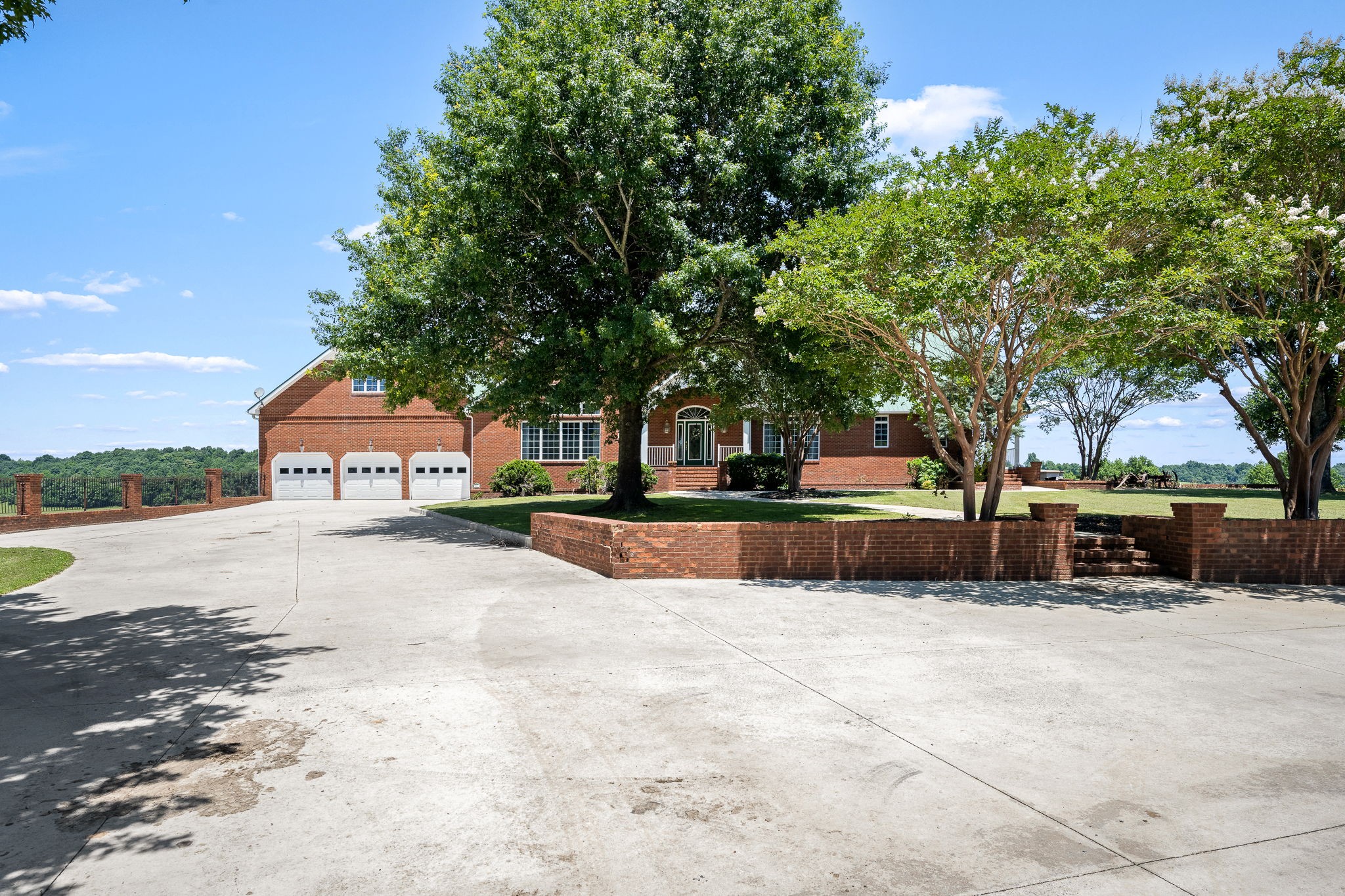 499 Mt Herman Road Shelbyville, TN 37160 - Photo 4 of 100