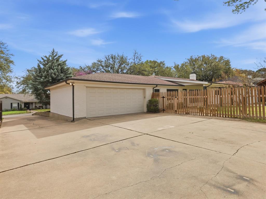 4300 Winding Way Benbrook, TX 76126 - Photo 23 of 24 a view of a terrace