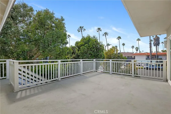 $5,000 | 928 Seaside Court, Ventura, CA 93001