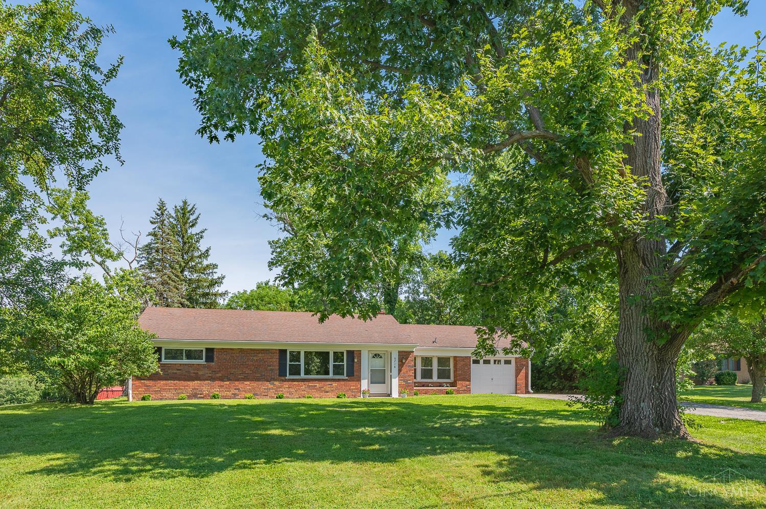 6718 Springdale Road Cincinnati, OH 45247 - Photo 1 of 34