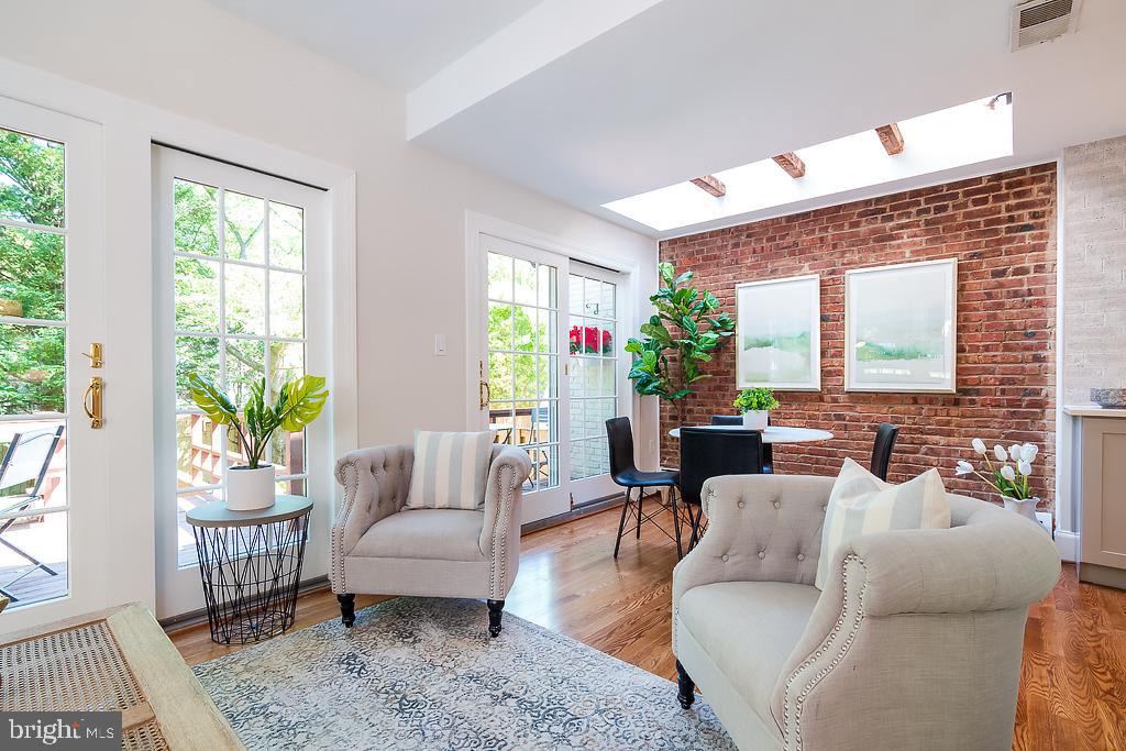 3607 Van Ness Street Northwest Washington, DC 20008 - Photo 14 of 47