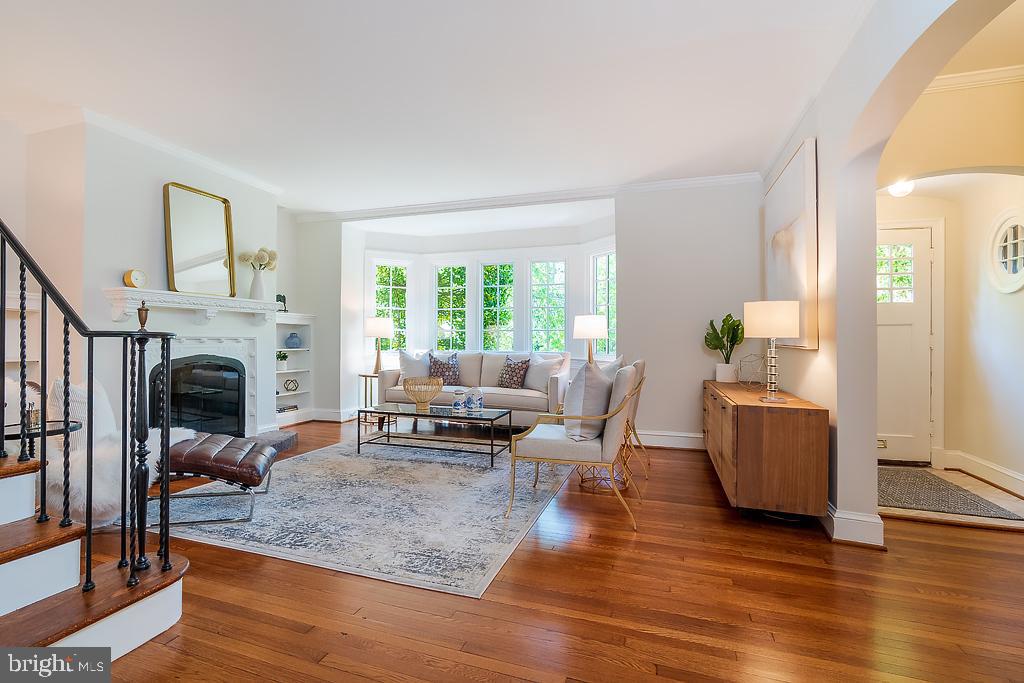 3607 Van Ness Street Northwest Washington, DC 20008 - Photo 4 of 47