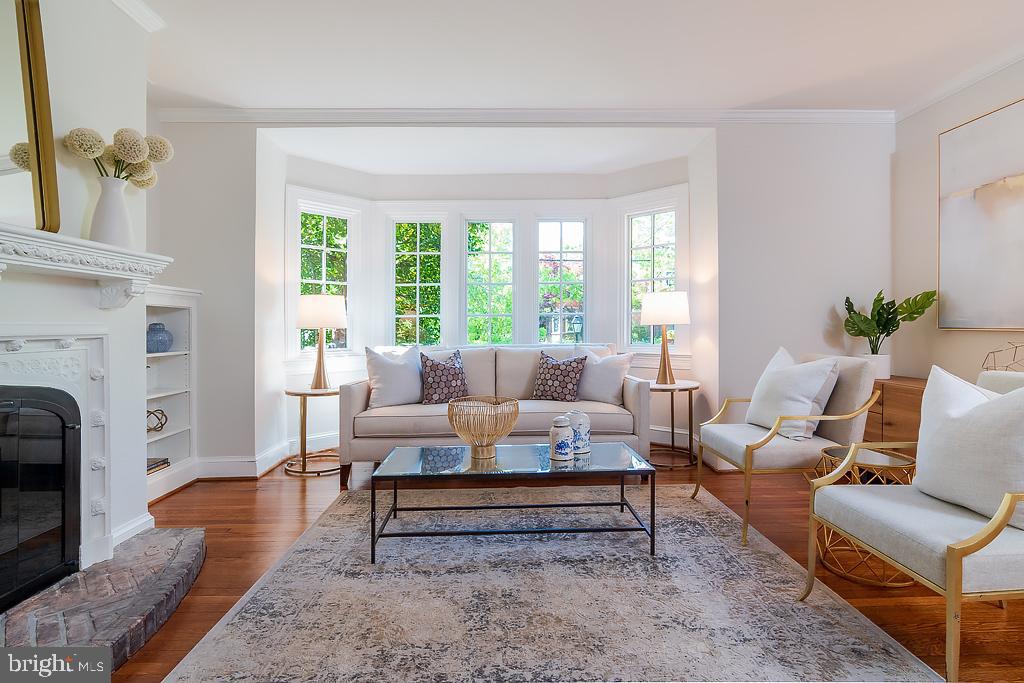 3607 Van Ness Street Northwest Washington, DC 20008 - Photo 5 of 47