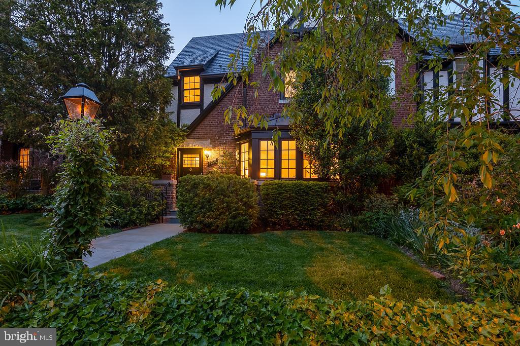 3607 Van Ness Street Northwest Washington, DC 20008 - Photo 42 of 47