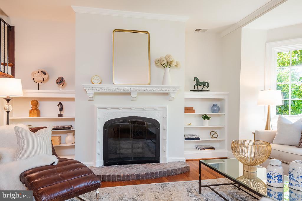 3607 Van Ness Street Northwest Washington, DC 20008 - Photo 6 of 47