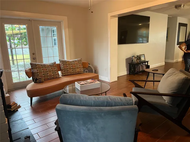 $3,600 | 1040 Lyons Park Drive, Pompano Beach, FL 33060