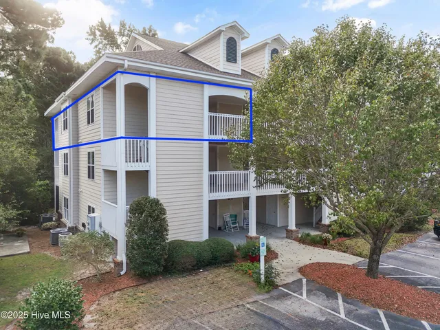 $339,000 | 3350 Club Villas Drive, Unit 2105, Southport, NC 28461