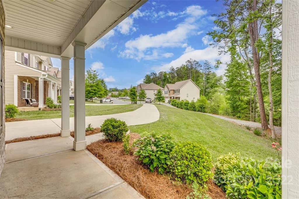 6403 Bluegill Road Charlotte, NC 28216 - Photo 2 of 48 a view of a outdoor space