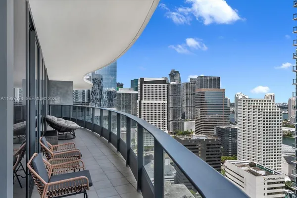 $7,800 | 1000 Brickell Plaza, Unit 3609, Miami, FL 33131