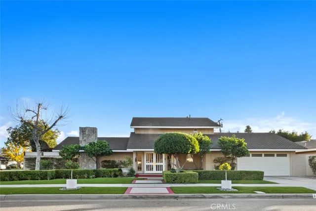 $1,899,000 | 3030 East Elgin Place, Orange, CA 92869