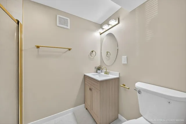 $3,250 | 2211 Birchwood Parkway, Woodridge, IL 60517