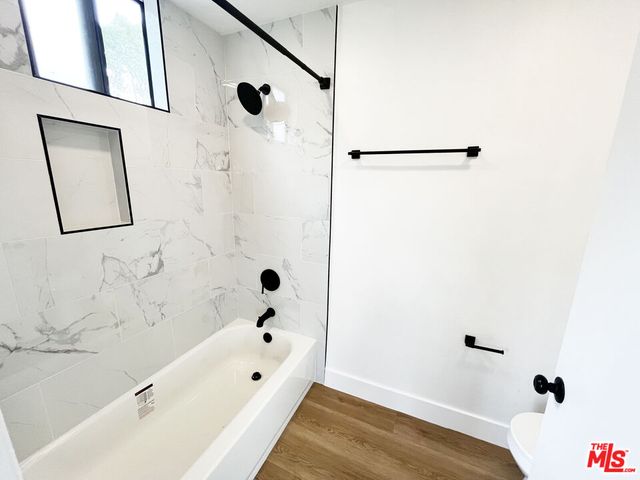 $3,250 | 4180 Marlton Avenue, Unit 13, Los Angeles, CA 90008