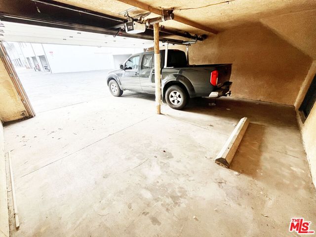 $3,250 | 4180 Marlton Avenue, Unit 13, Los Angeles, CA 90008