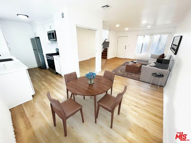 $3,250 | 4180 Marlton Avenue, Unit 13, Los Angeles, CA 90008