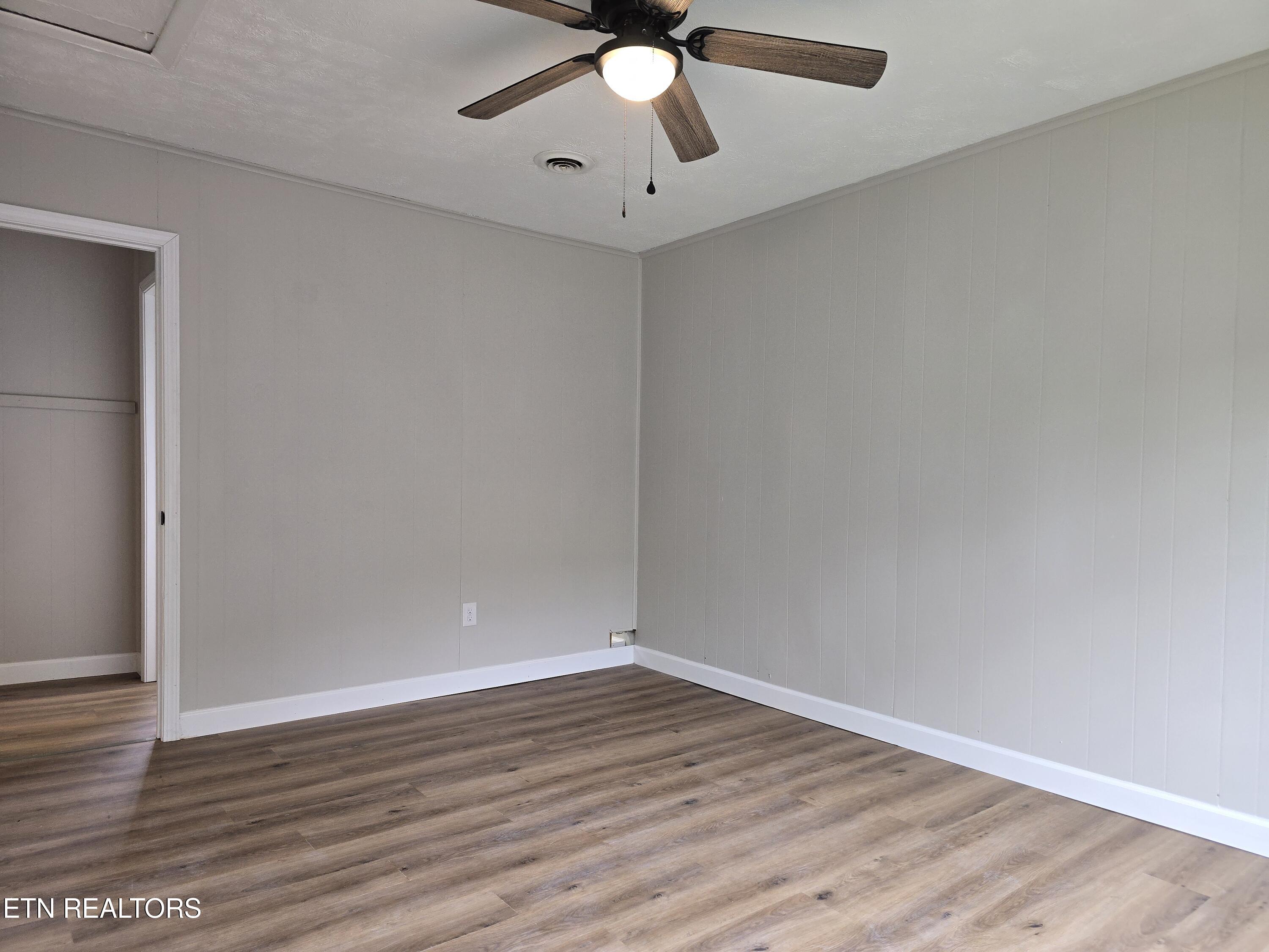 281 Parliament Road Harrogate, TN 37752 - Photo 27 of 38 20260522_171134