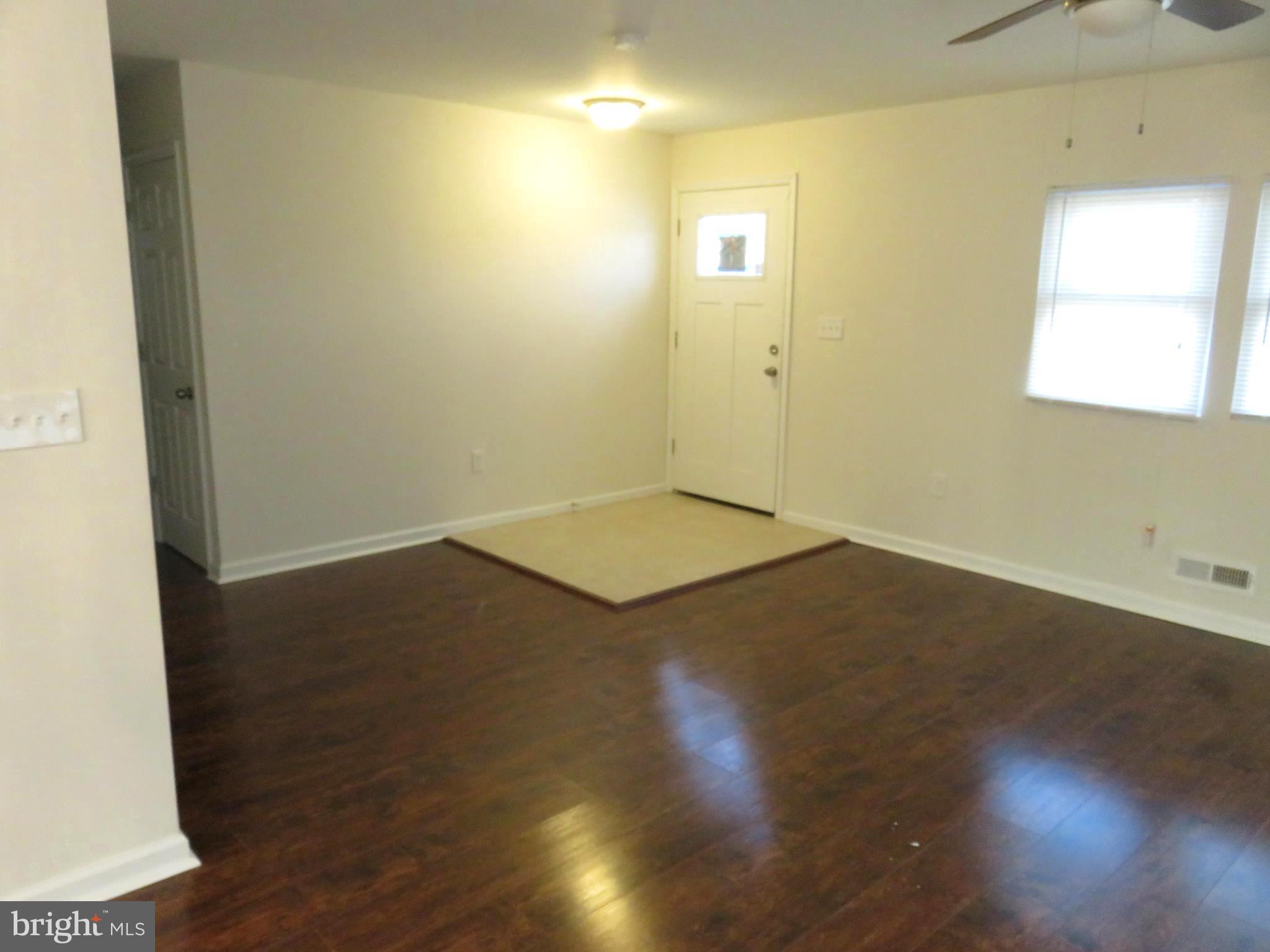 6717 Brompton Road Baltimore, MD 21207 - Photo 2 of 26 Living Room