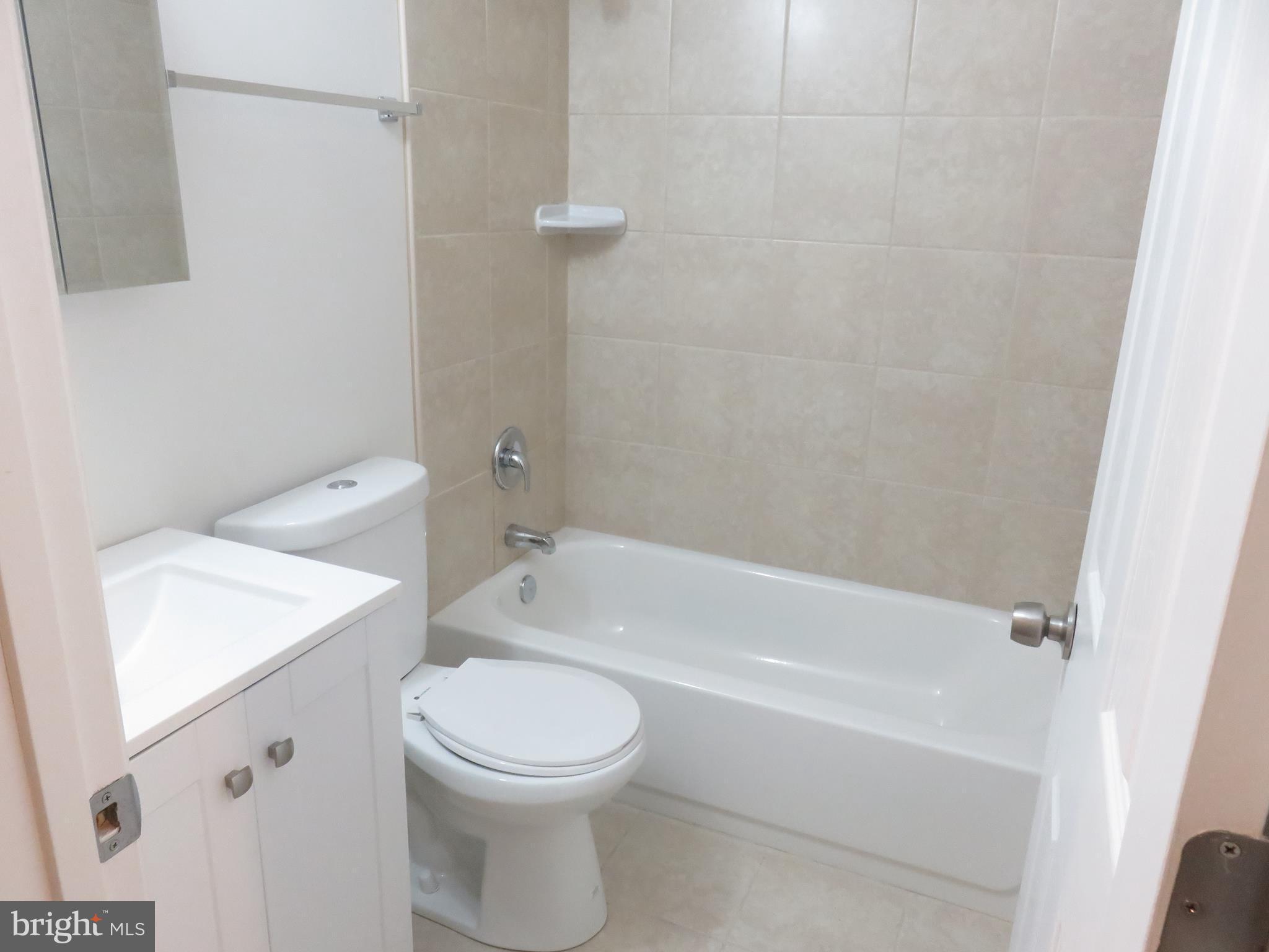 6717 Brompton Road Baltimore, MD 21207 - Photo 21 of 26 Hall Bathroom