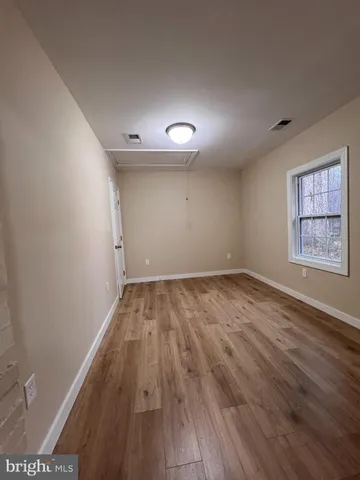 $2,400 | 2073 Warrenton Road, Fredericksburg, VA 22406