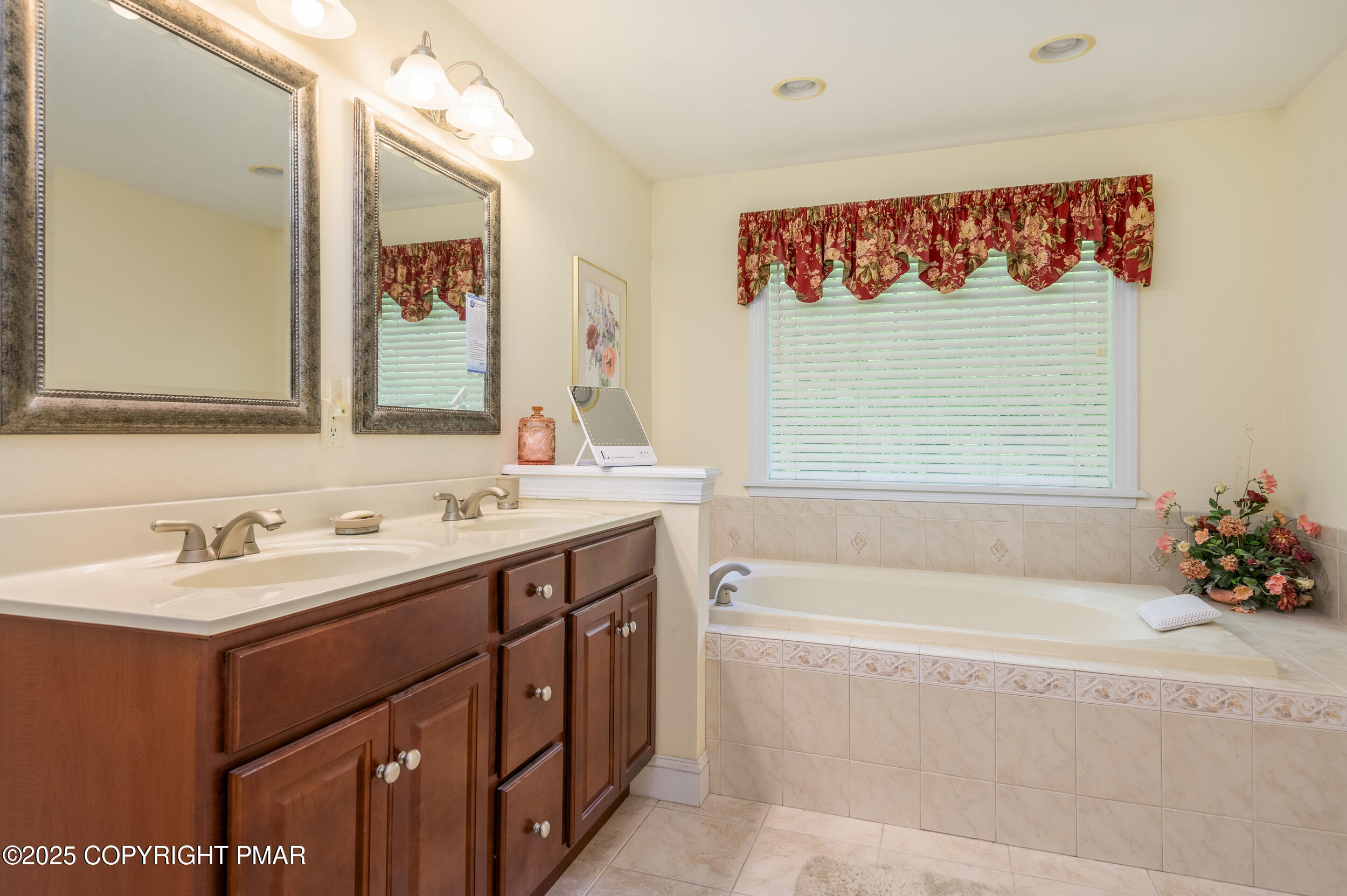 969 Hideaway Hill Road Kunkletown, PA 18058 - Photo 7 of 56 Primary bathroom