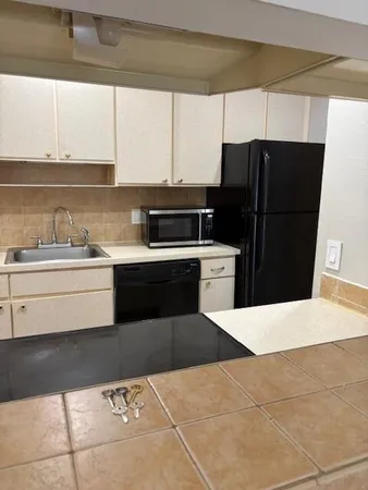 $1,950 | 2303 North Congress Avenue, Unit 15, Boynton Beach, FL 33426