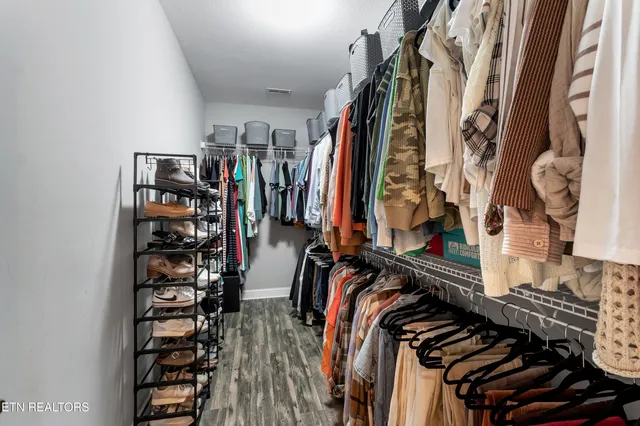 $749,500 | 807 Brookwood Lane, Maryville, TN 37801