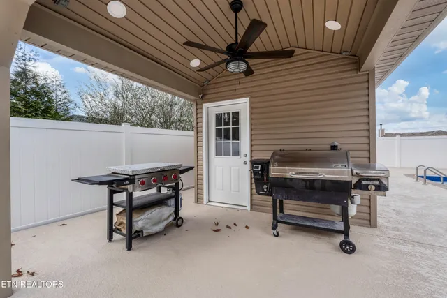 $749,500 | 807 Brookwood Lane, Maryville, TN 37801