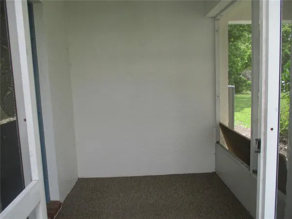 $1,850 | 511 Finsbury Circle, Unit B, Sun City Center, FL 33573