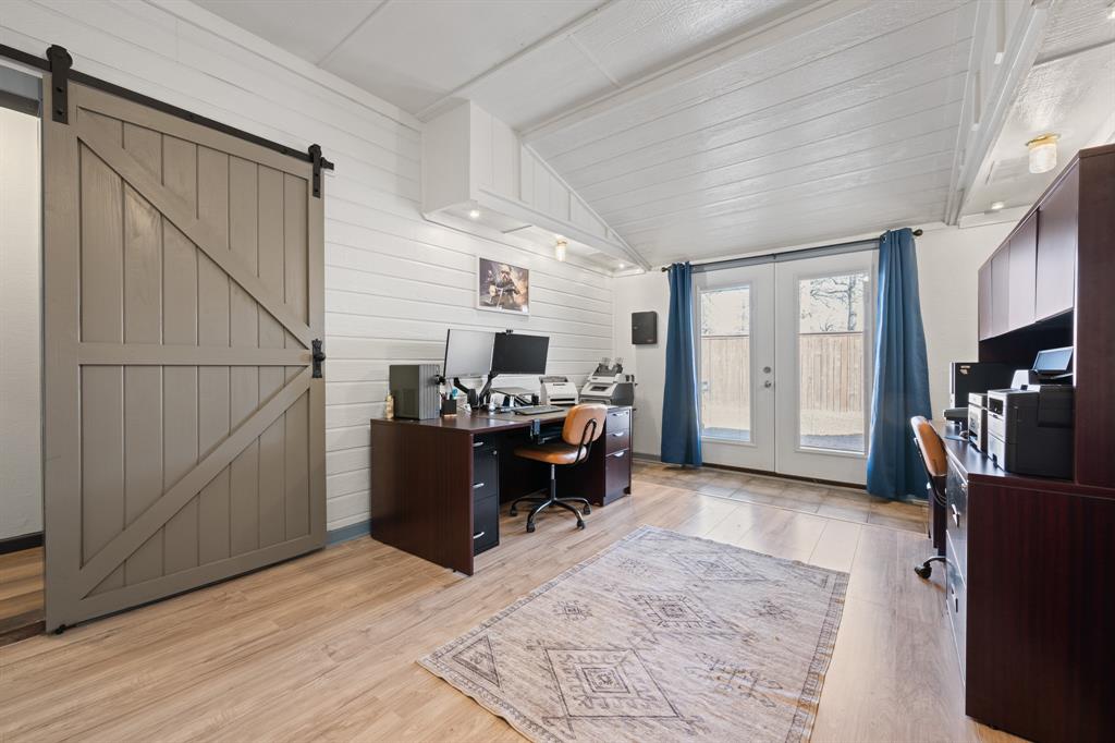 905 Evandale Road Burleson, TX 76028 - Photo 34 of 40 a view of a living room