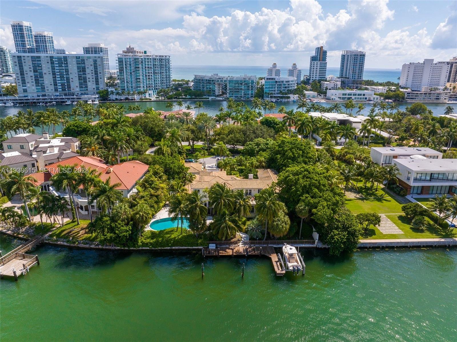 6620 Allison Road Miami Beach, FL 33141 - Photo 9 of 10 a view of a city