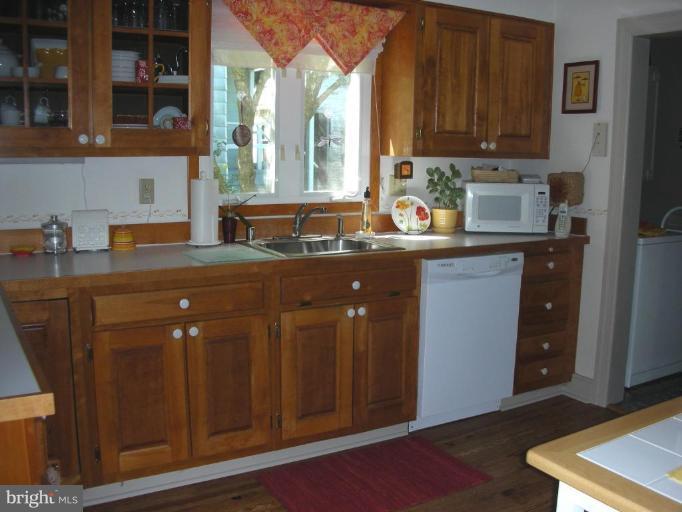 1426 Mayberry Road Westminster, MD 21158 - Photo 11 of 18 Kitchen