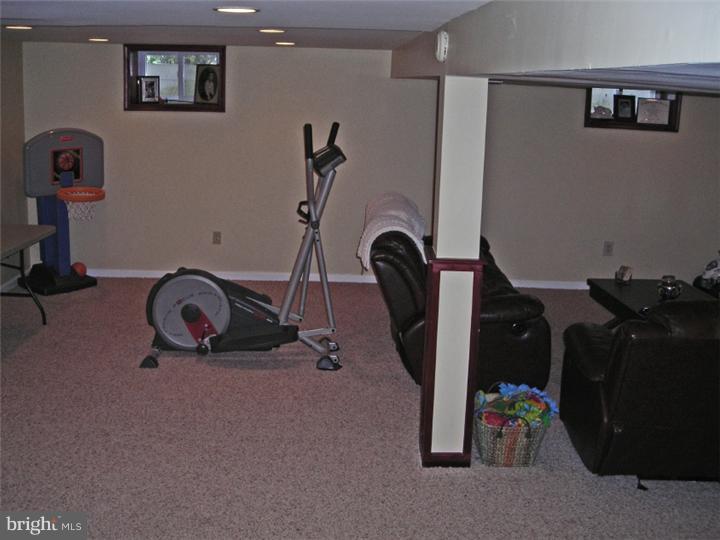 2062 Fortune Road Glenside, PA 19038 - Photo 20 of 25 Family Room