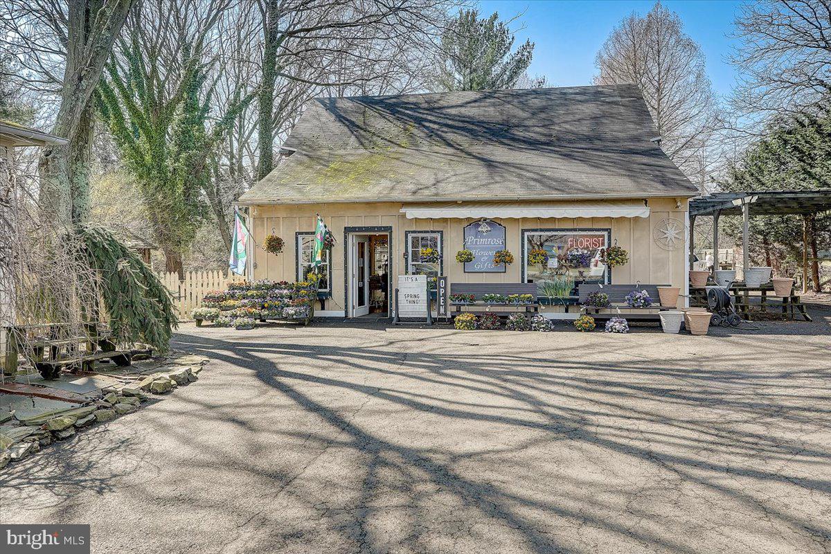 1525 Limekiln Pike Dresher, PA 19025 - Photo 32 of 52