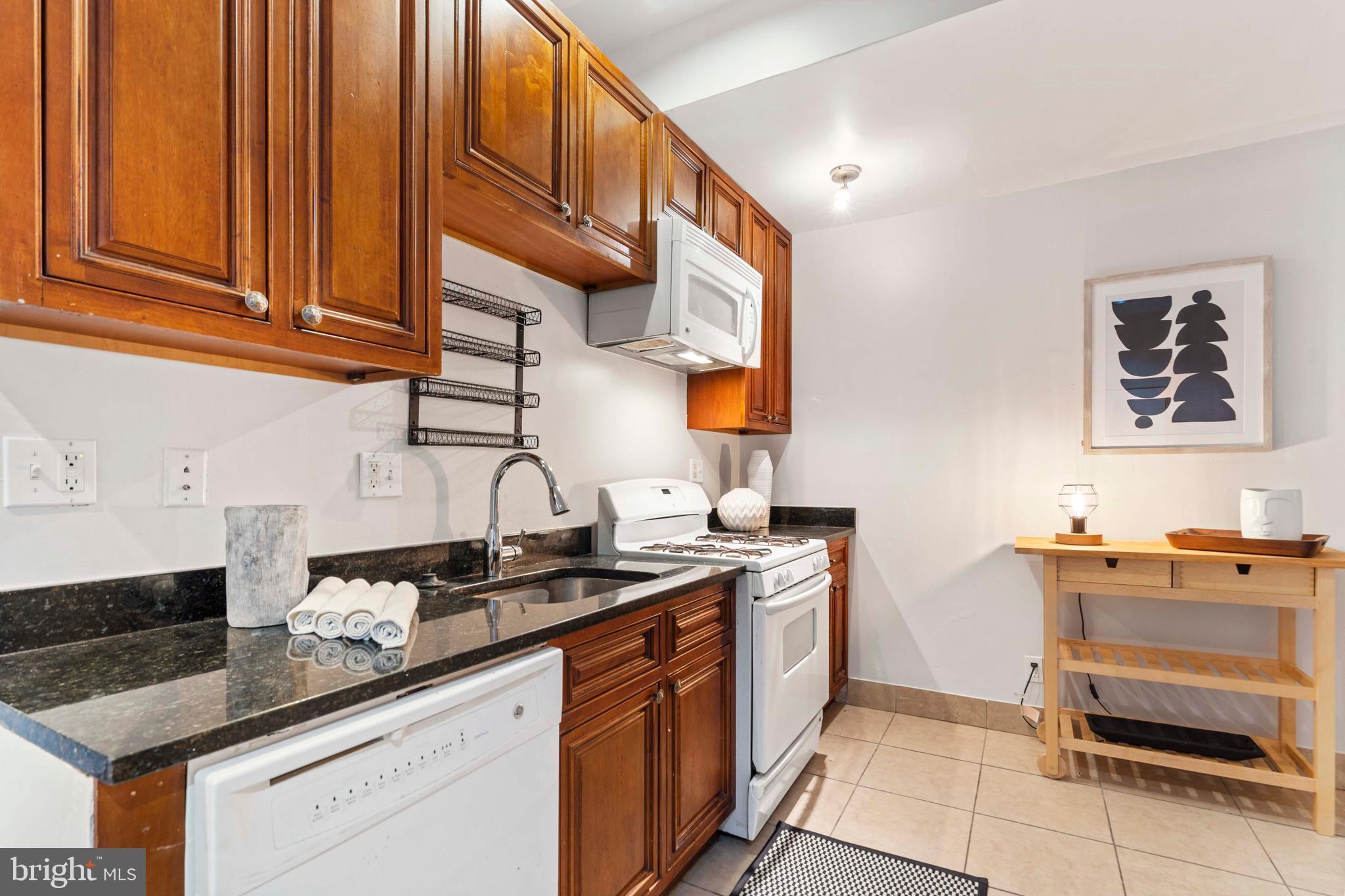 1221 D Street Northeast Washington, DC 20002 - Photo 13 of 31
