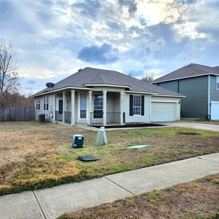 $1,750 | 107 Holmstrom Street, Hutto, TX 78634