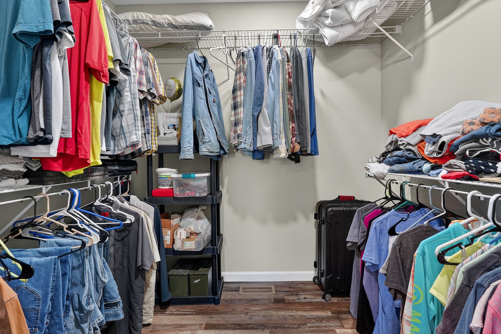 2110 Windle Community Road Cookeville, TN 38506 - Photo 22 of 35 a view of walk in closet with clothes