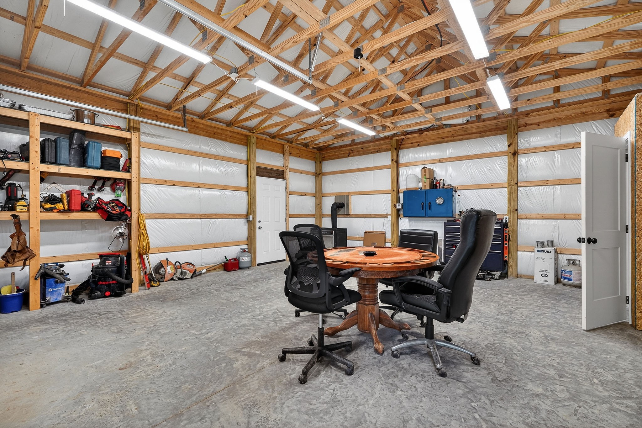 2110 Windle Community Road Cookeville, TN 38506 - Photo 32 of 35 a view of a workspace with furniture
