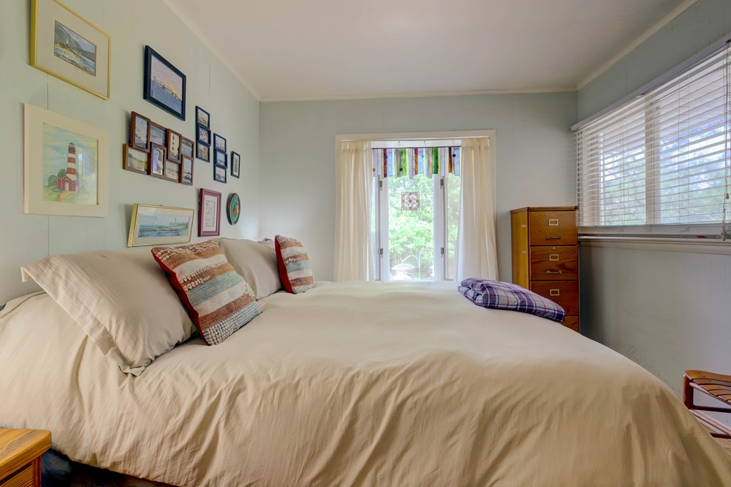 5290 Lakeview Road Chincoteague Island, VA 23336 - Photo 21 of 54